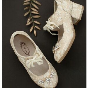 Joyfolie Tribeca Bootie in Cream